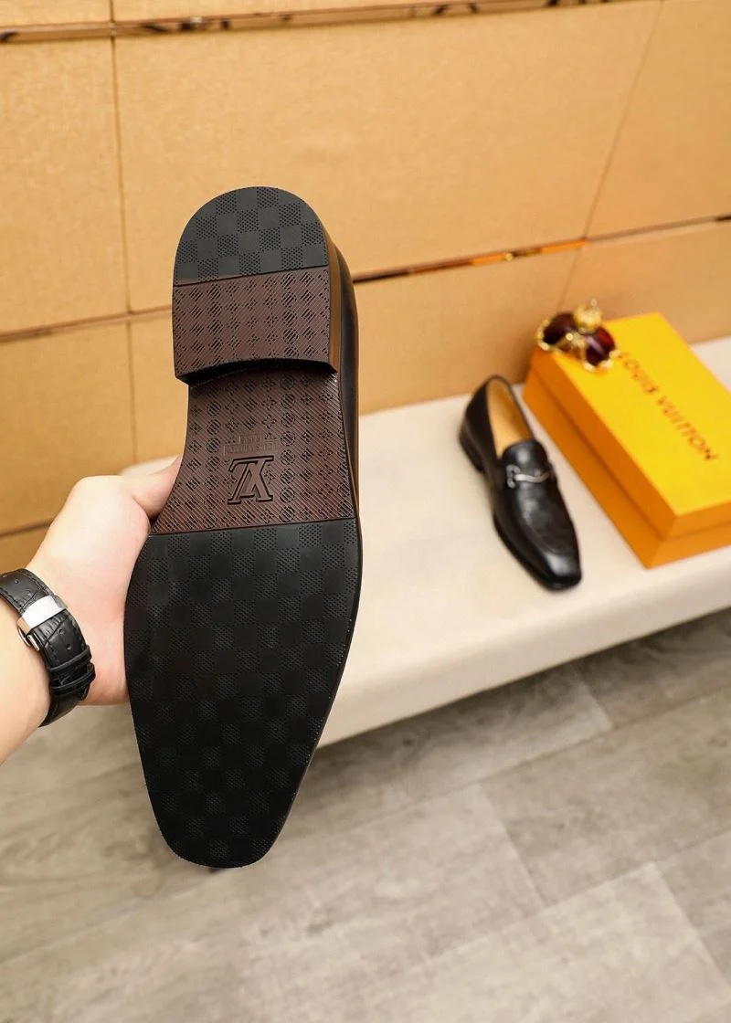Louis Vuitton Business Shoes Unisex 33033