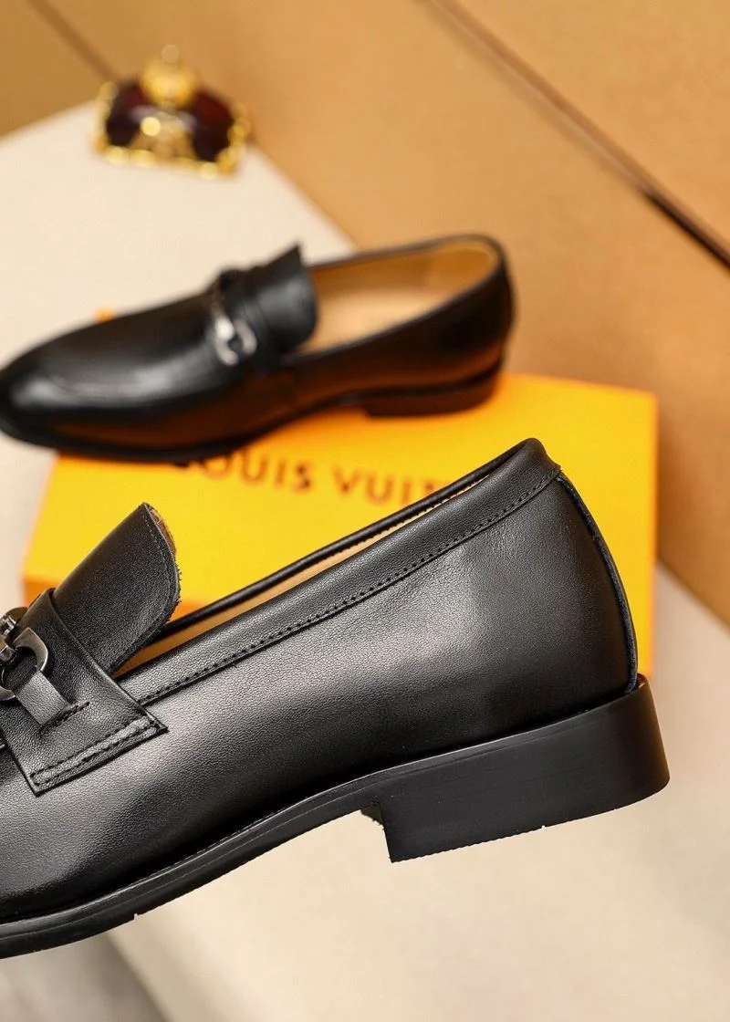 Louis Vuitton Business Shoes Minimalist 33032