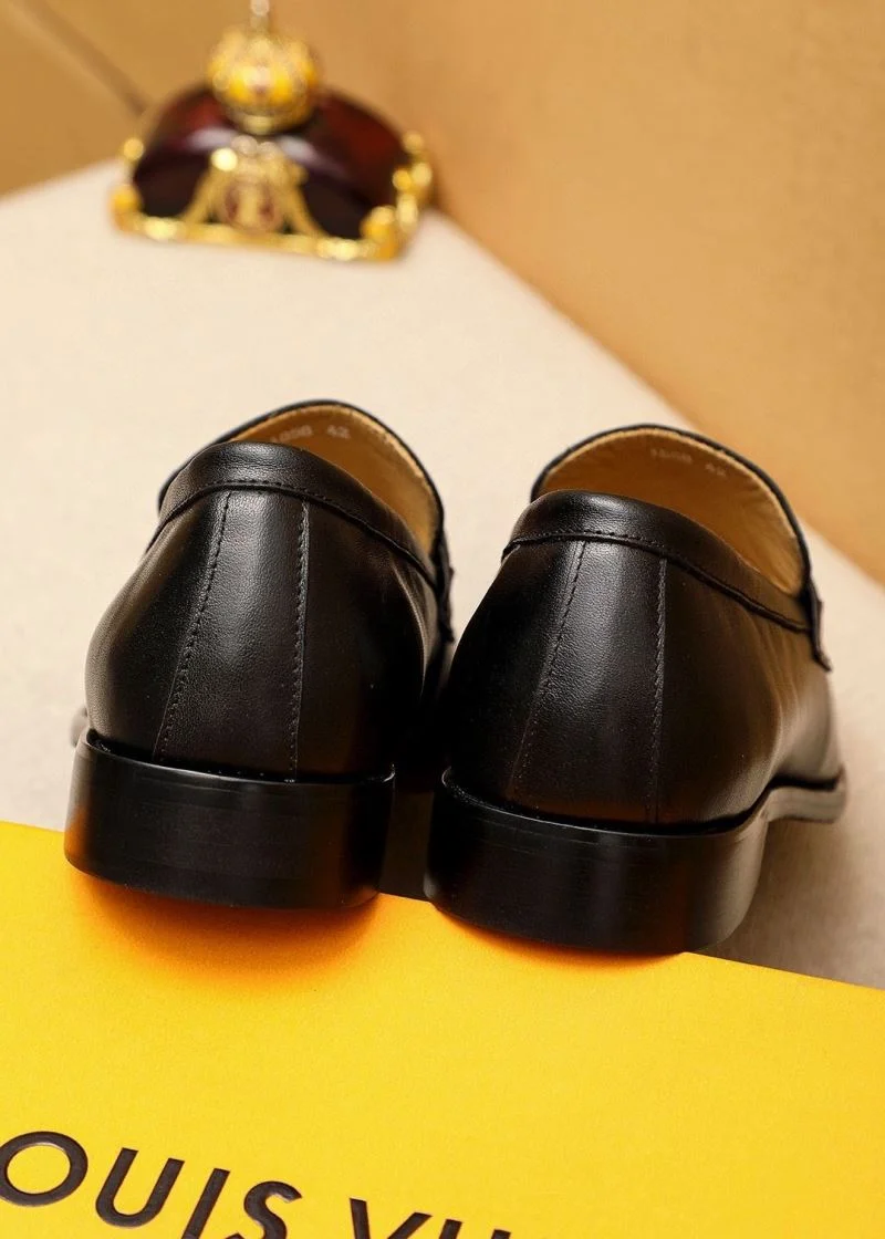 Louis Vuitton Business Shoes Minimalist 33032