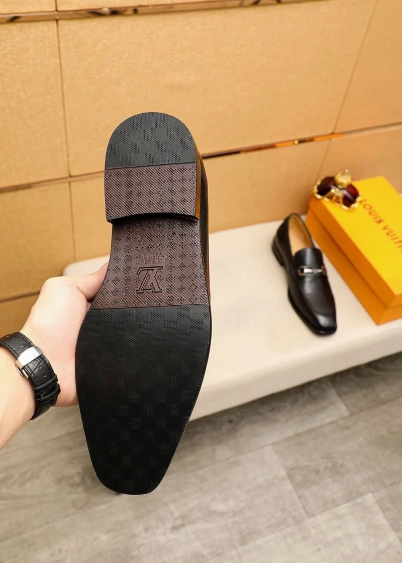 Louis Vuitton Business Shoes Minimalist 33032
