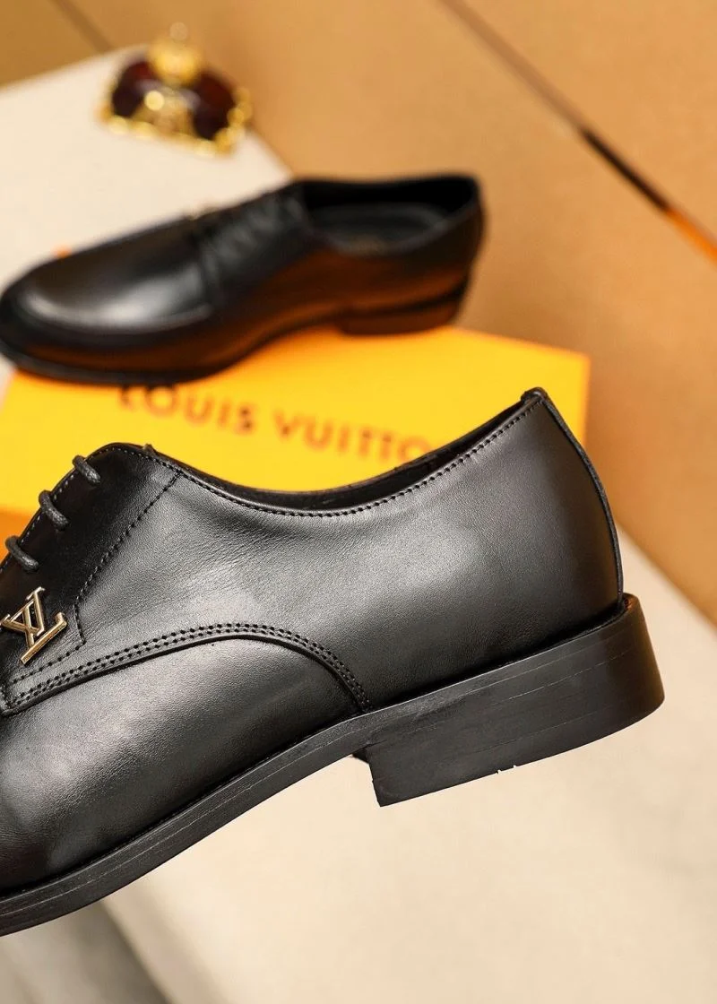 Louis Vuitton Business Shoes Compact 33002