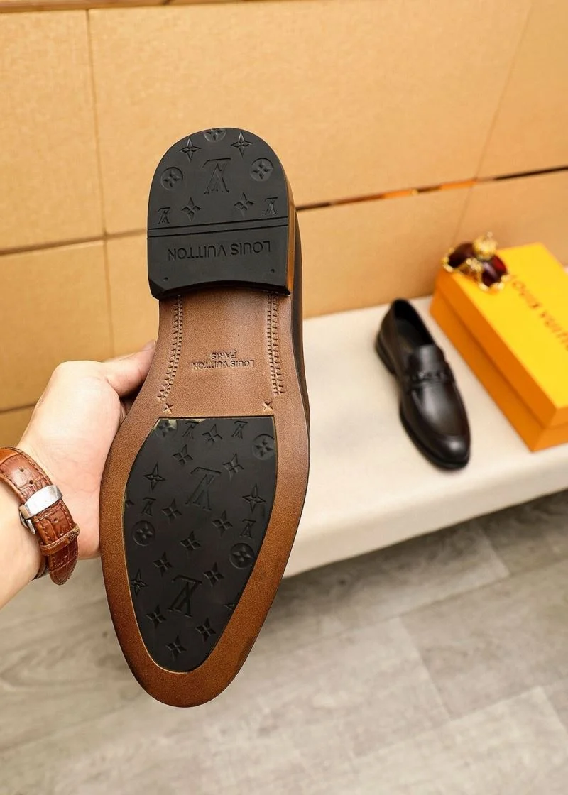 Sustainable Louis Vuitton Business Shoes 33011