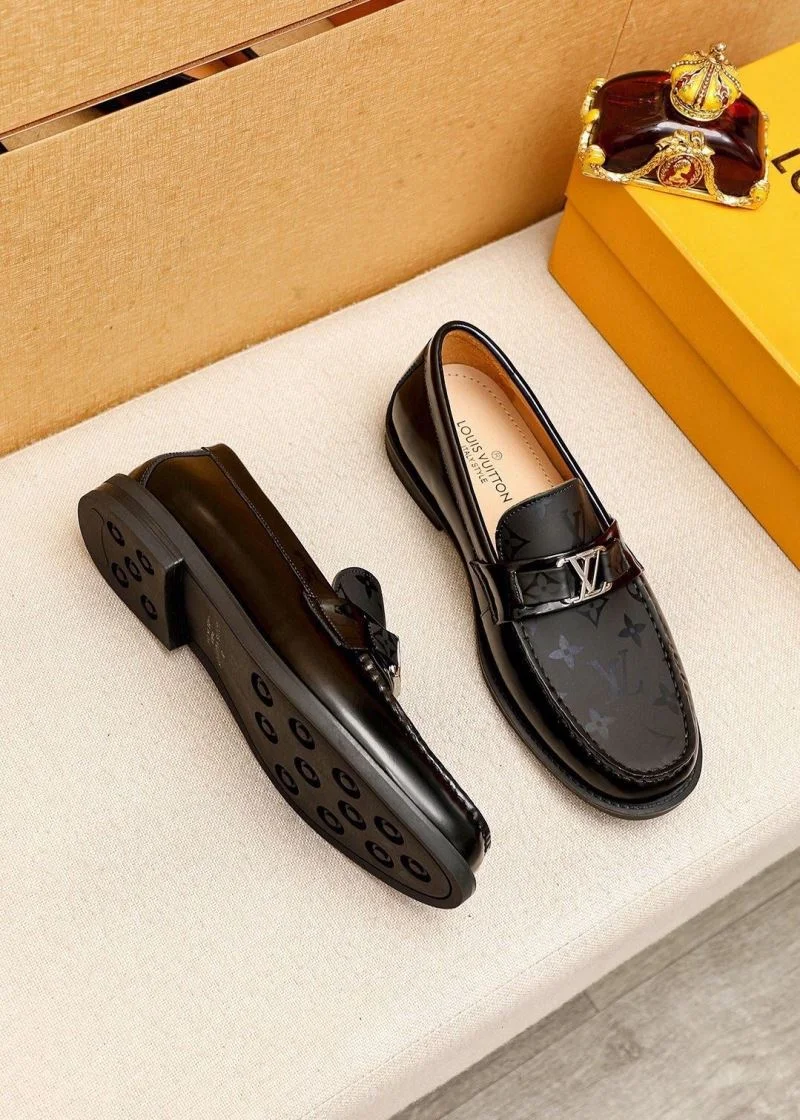Sporty Louis Vuitton Business Shoes 33004