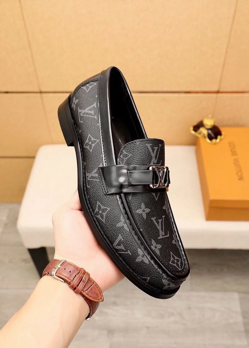 Louis Vuitton Business Shoes Bold 33013