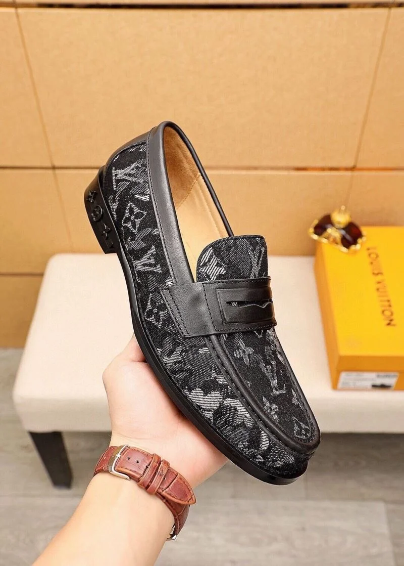 Refined Louis Vuitton Business Shoes 32988