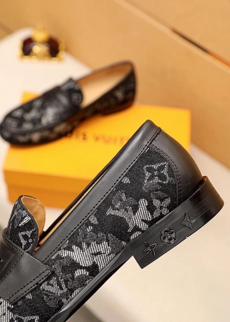 Refined Louis Vuitton Business Shoes 32988