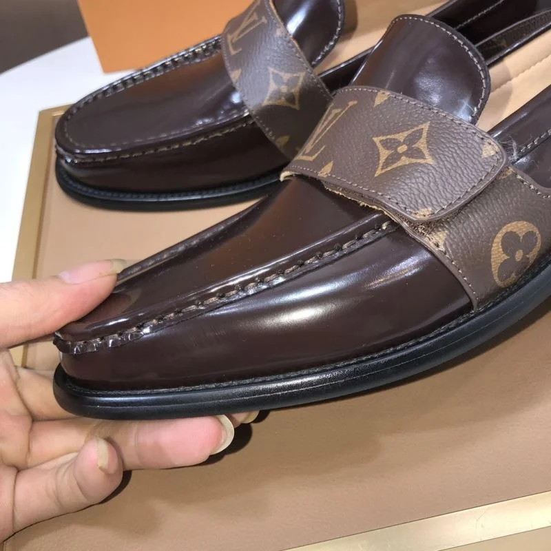 Flexible Louis Vuitton Business Shoes 32980