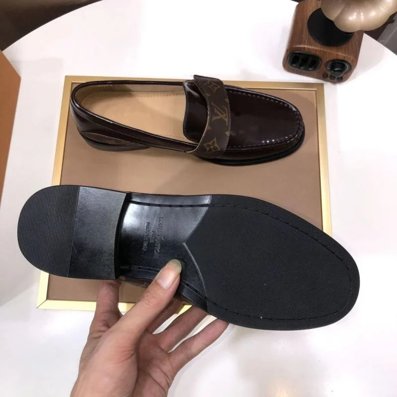 Flexible Louis Vuitton Business Shoes 32980