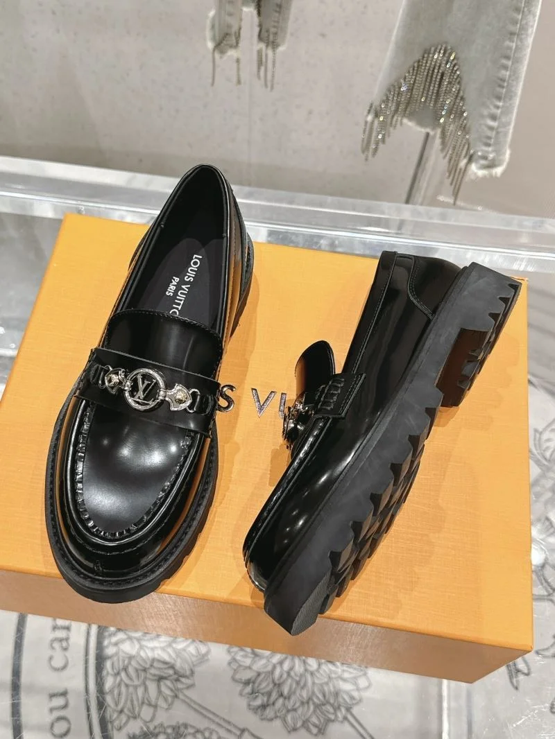 Louis Vuitton Business Shoes Versatile 31346