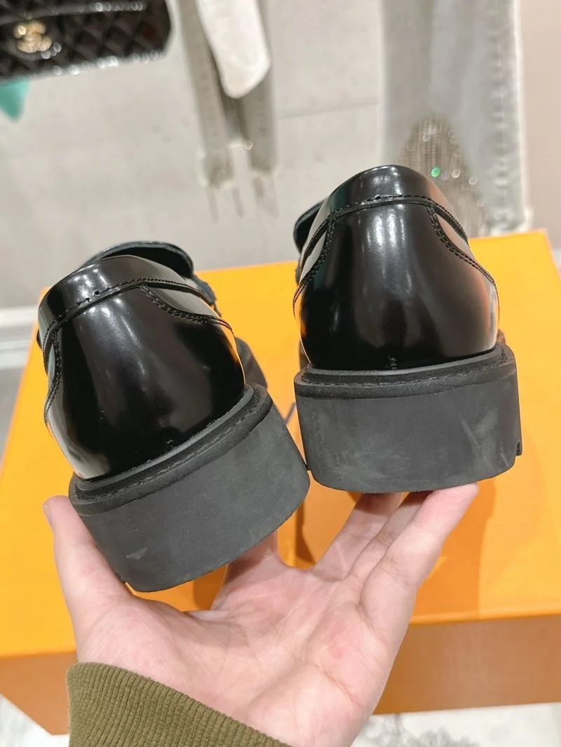 Louis Vuitton Business Shoes Versatile 31346