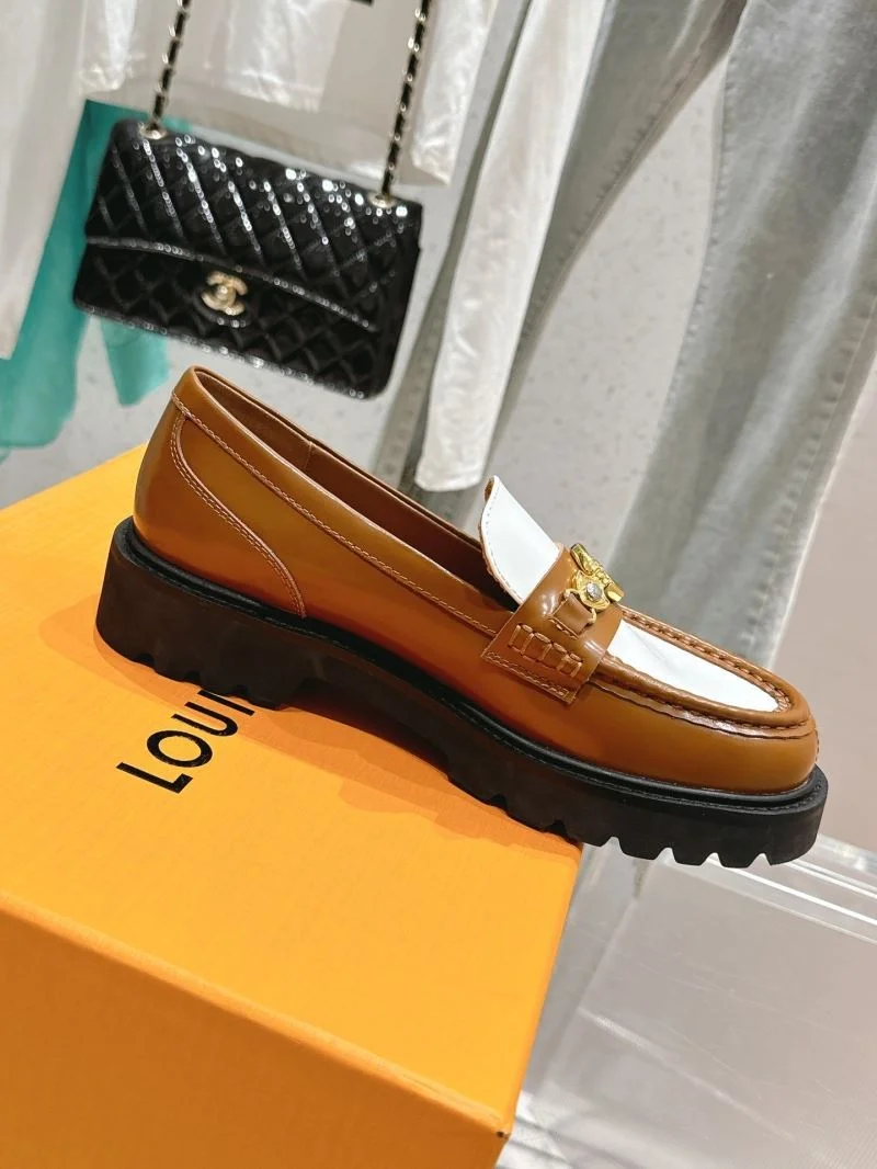 Louis Vuitton Business Shoes Sophisticated 31350