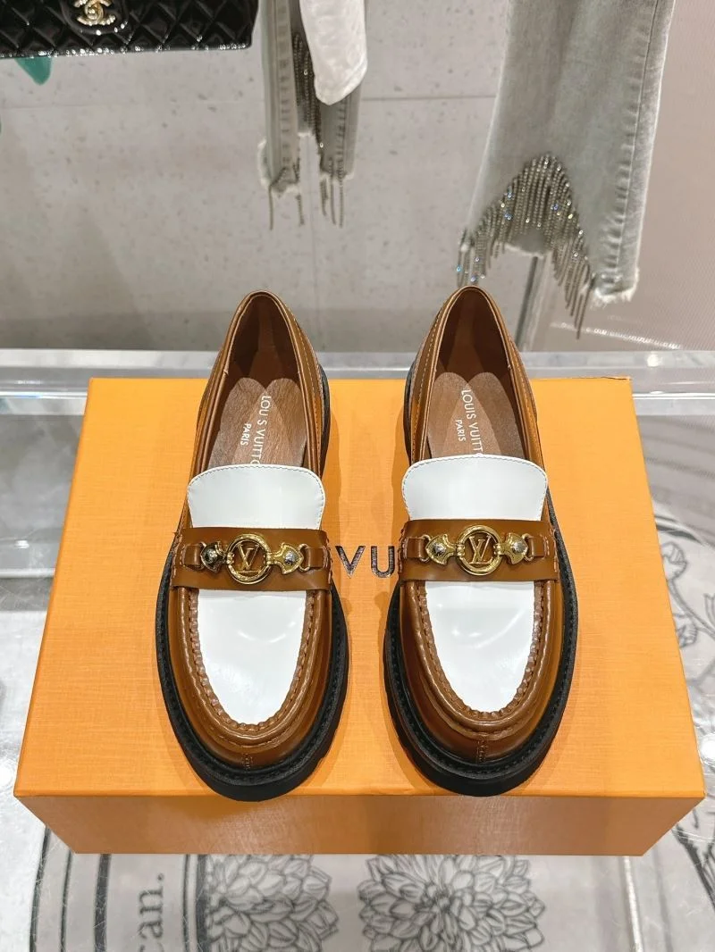 Louis Vuitton Business Shoes Sophisticated 31350