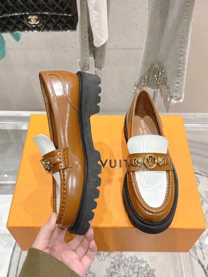 Louis Vuitton Business Shoes Sophisticated 31350