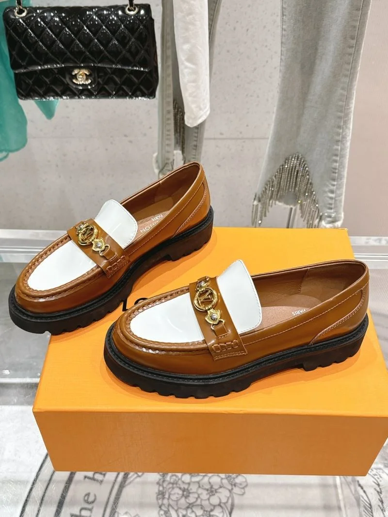 Louis Vuitton Business Shoes Sophisticated 31350