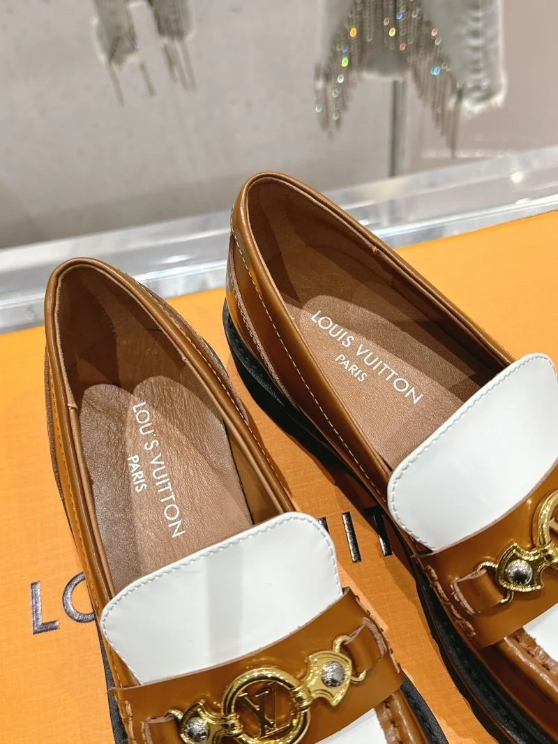 Louis Vuitton Business Shoes Sophisticated 31350