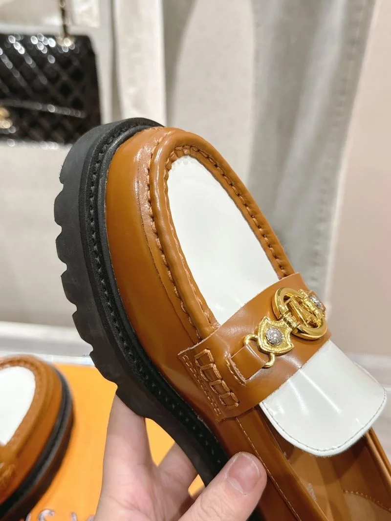 Louis Vuitton Business Shoes Sophisticated 31350