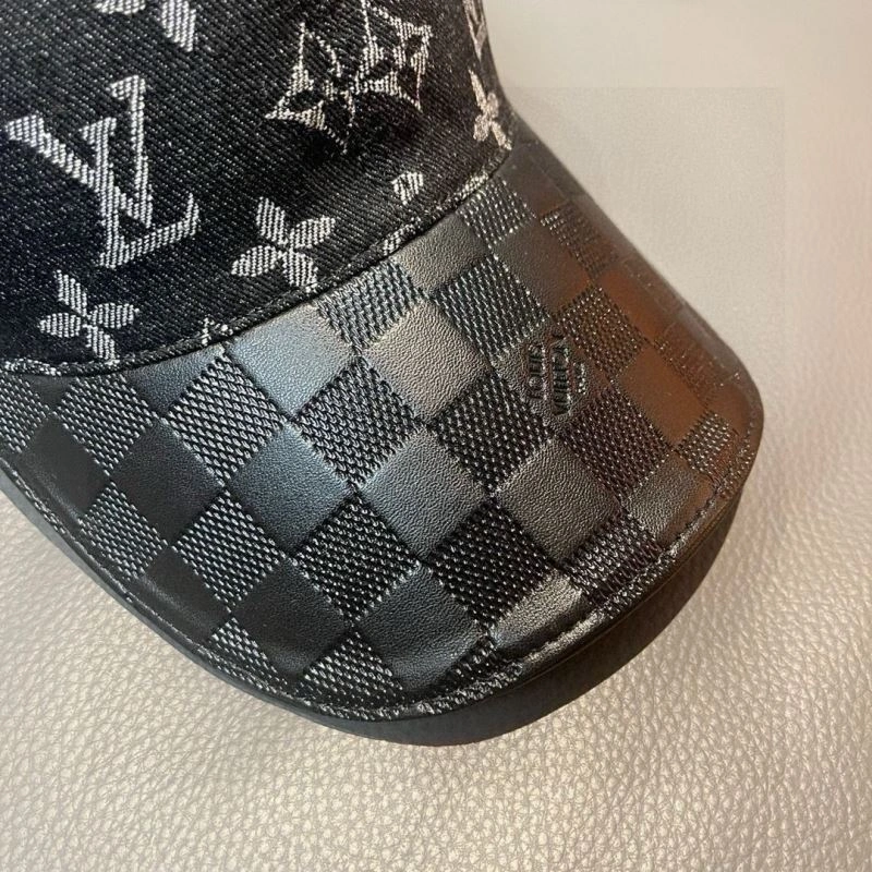 Louis Vuitton Caps EasyMatch 261239