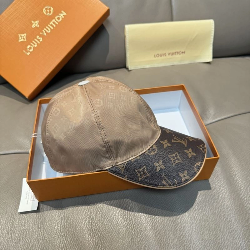 Louis Vuitton Caps UrbanChic 261256