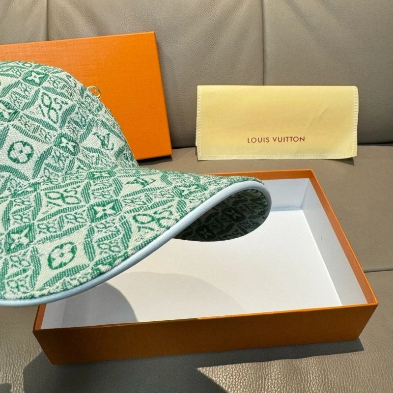 Louis Vuitton Caps Practical 261244