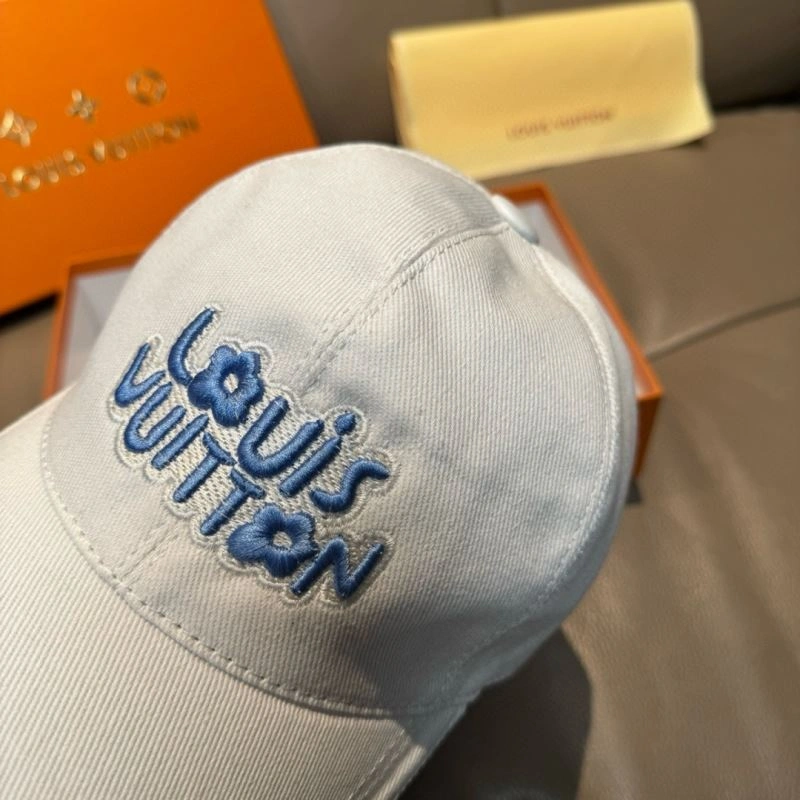 Louis Vuitton Caps ModernLook 261265