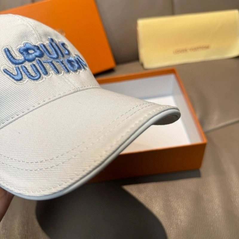 Louis Vuitton Caps ModernLook 261265