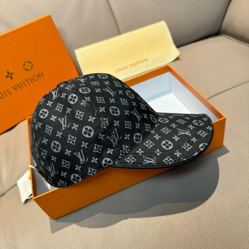 Louis Vuitton Caps Comfortable 261231
