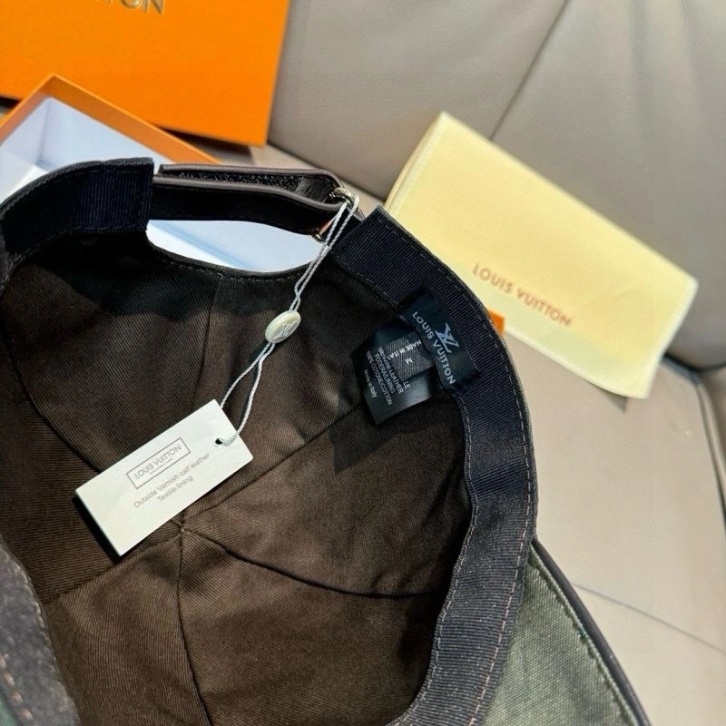 Louis Vuitton Caps SoftTouch 261229