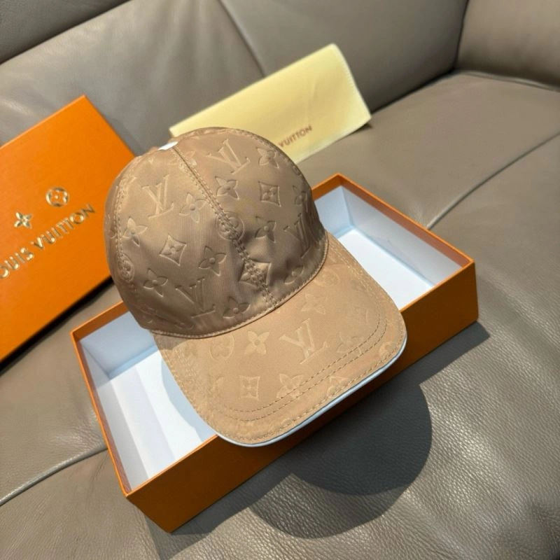 Bright Louis Vuitton Caps 261226