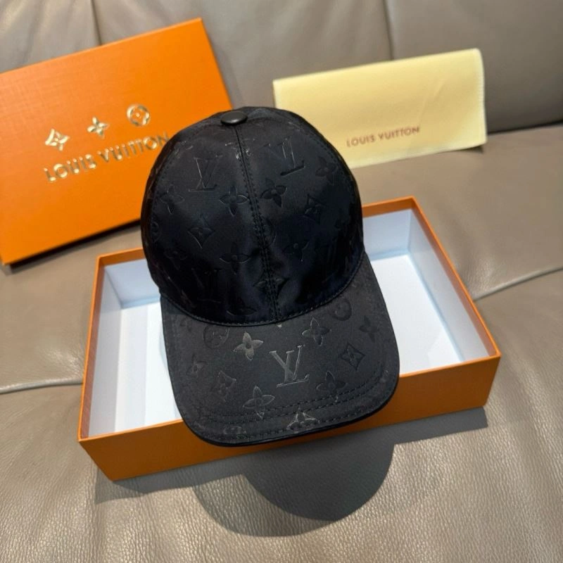 Louis Vuitton Caps Sleek 261227