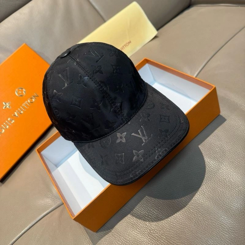 Louis Vuitton Caps Sleek 261227