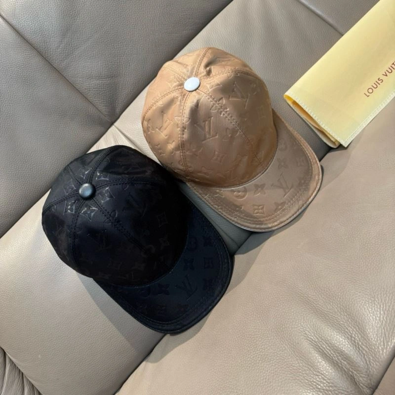 Louis Vuitton Caps Sleek 261227