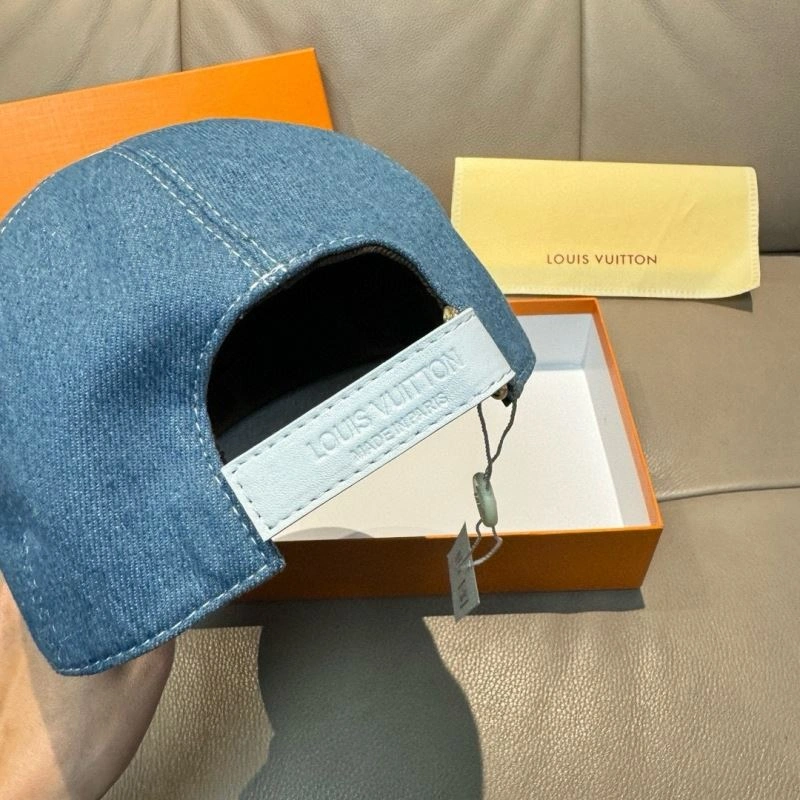 Louis Vuitton Caps Youthful 261224