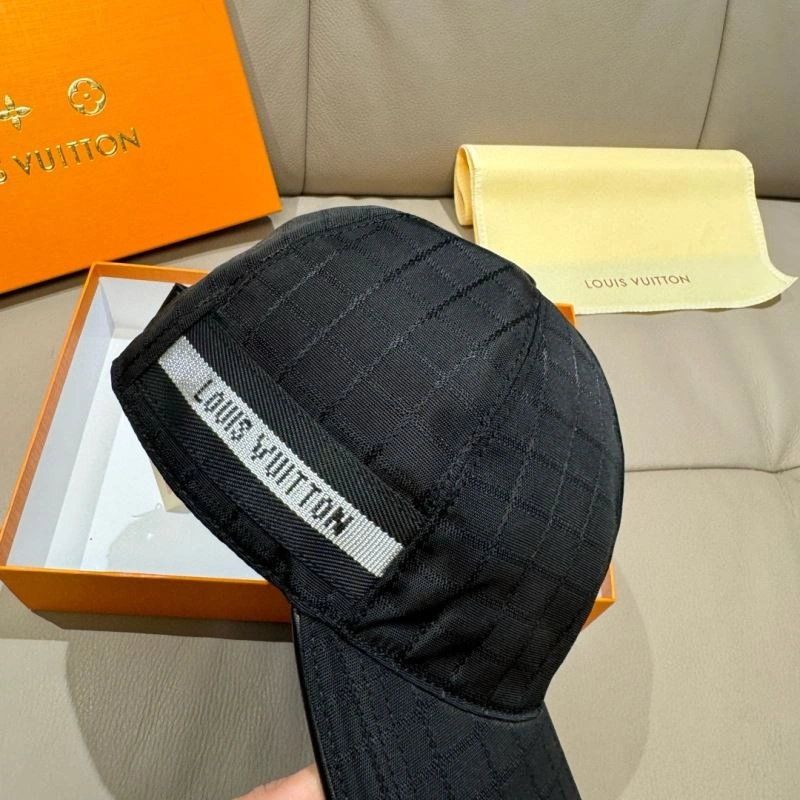 Louis Vuitton Caps UrbanChic 261205