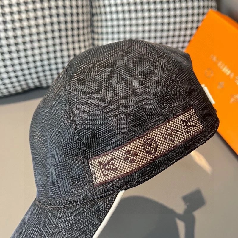Effortless Louis Vuitton Caps 261204