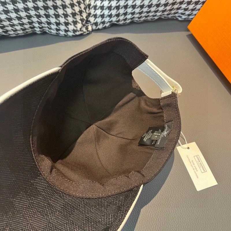 Effortless Louis Vuitton Caps 261204