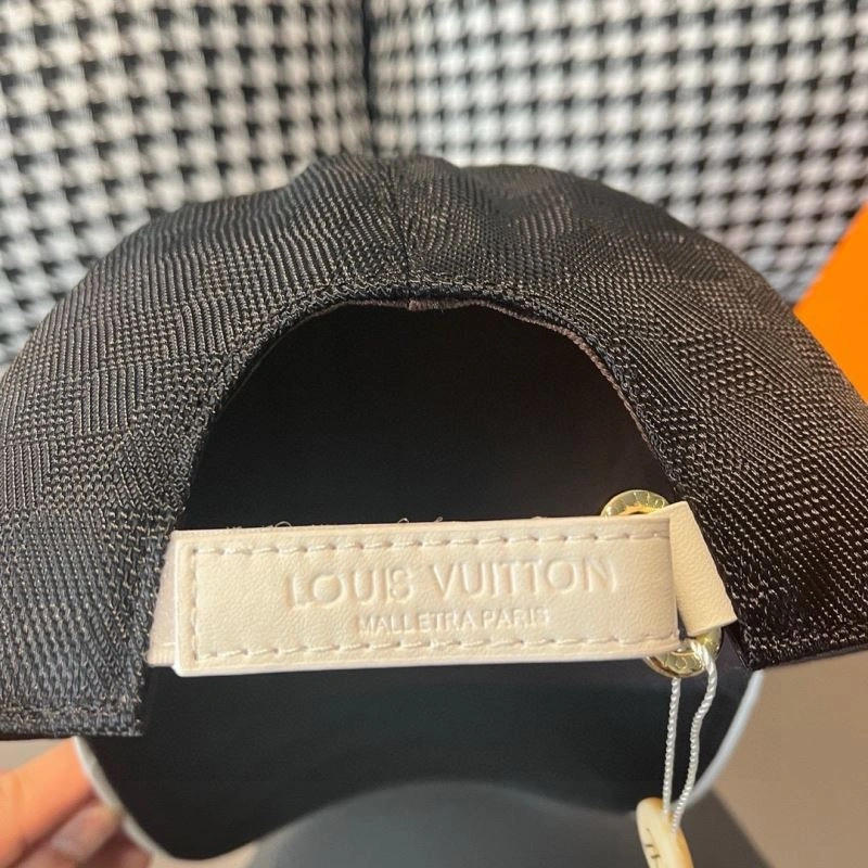 MoistureWicking Louis Vuitton Caps 261216