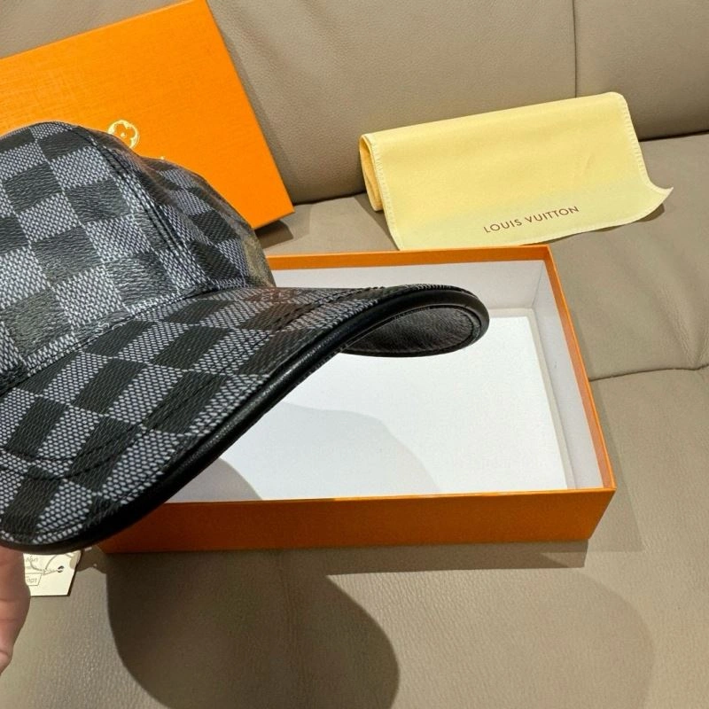 Refined Louis Vuitton Caps 261220