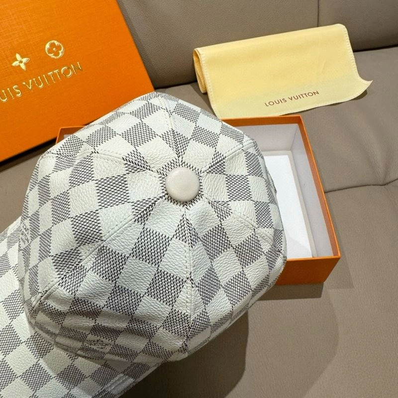 Resilient Louis Vuitton Caps 261221