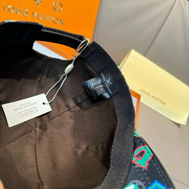 Tailored Louis Vuitton Caps 261203