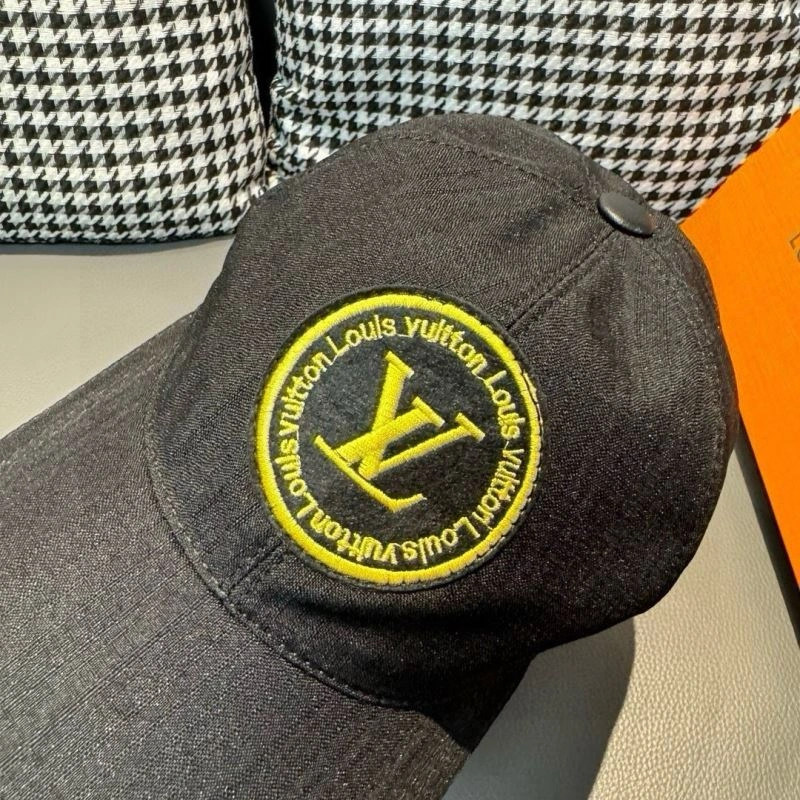 Louis Vuitton Caps Versatile 261217