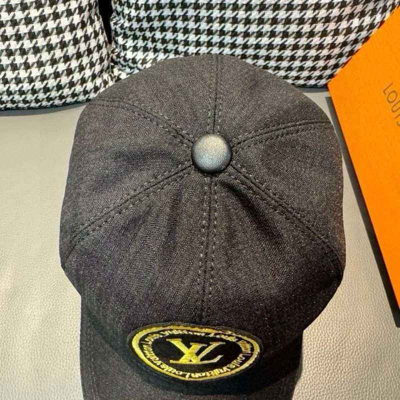 Louis Vuitton Caps Versatile 261217