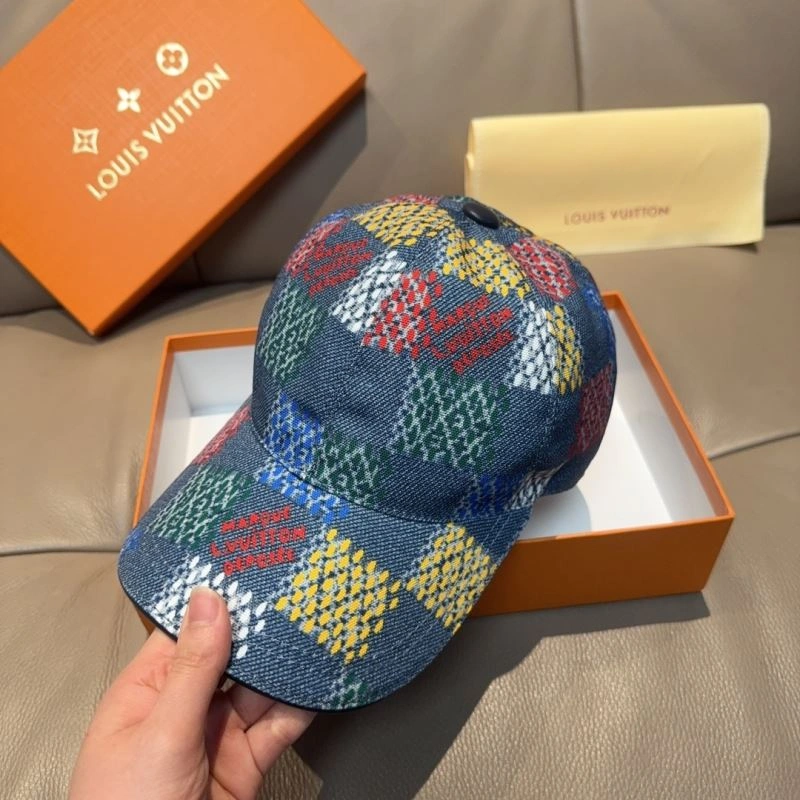 Sleek Louis Vuitton Caps 261211