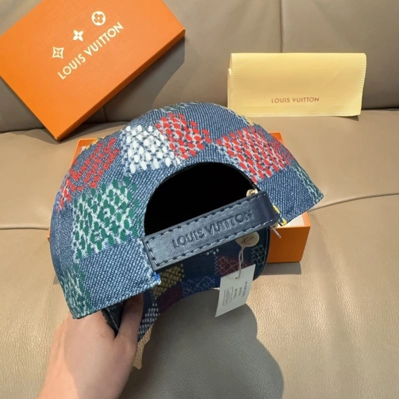 Sleek Louis Vuitton Caps 261211