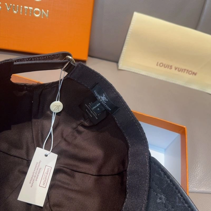 Resilient Louis Vuitton Caps 261190