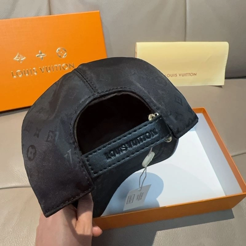 Resilient Louis Vuitton Caps 261190