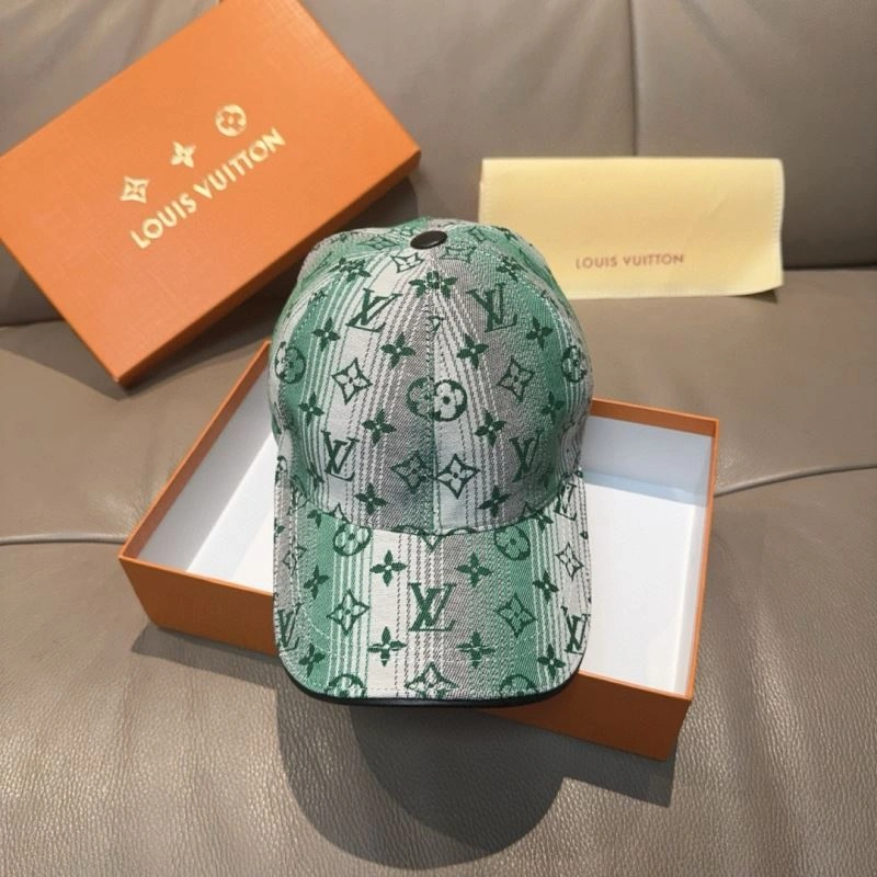 Compact Louis Vuitton Caps 261185