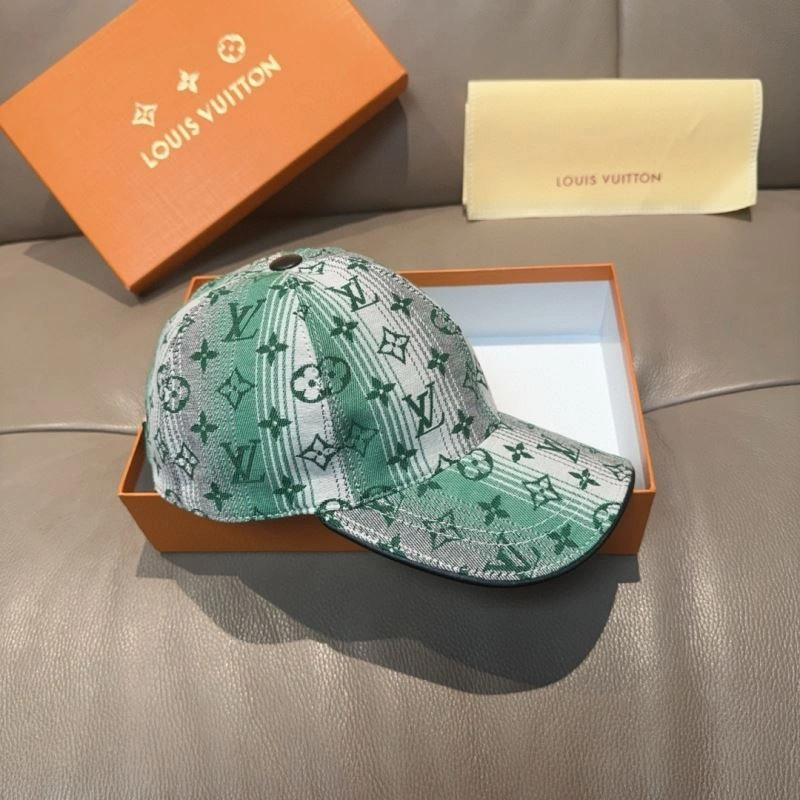 Compact Louis Vuitton Caps 261185