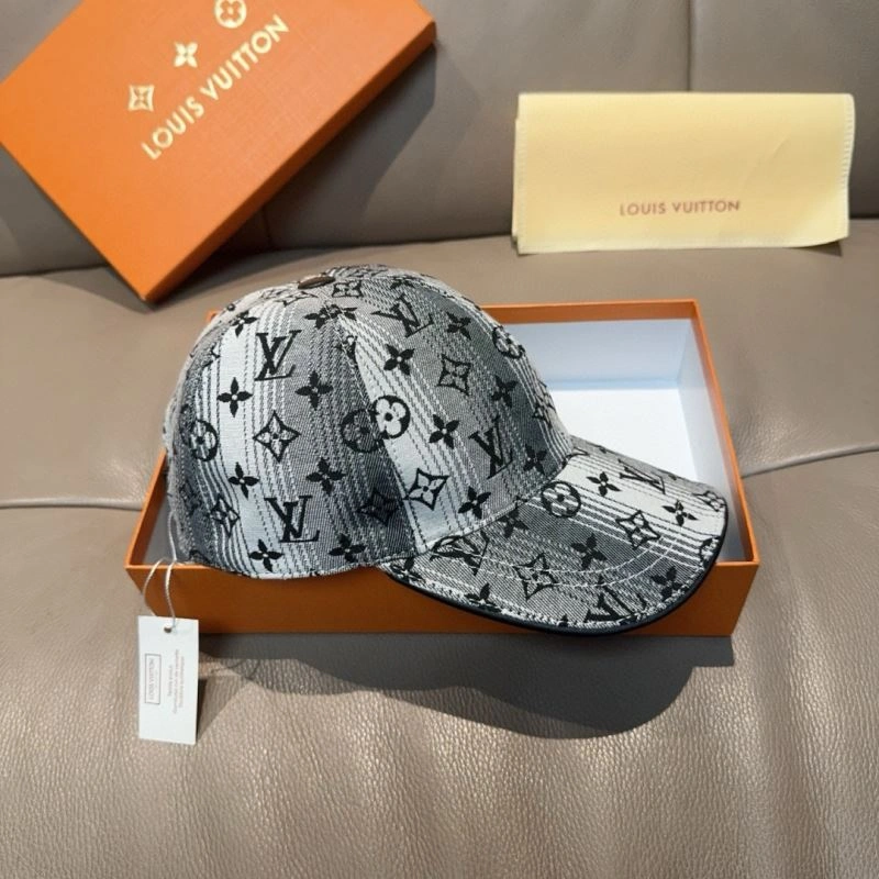 Breathable Louis Vuitton Caps 261184