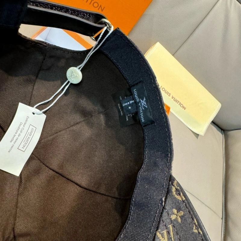 Louis Vuitton Caps AllSeason 261181