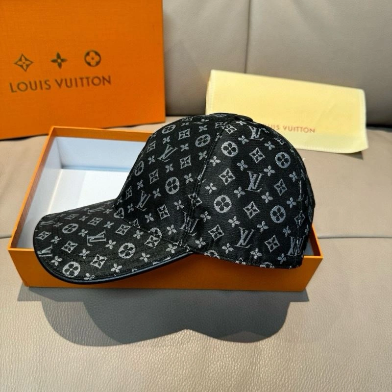 Bold Louis Vuitton Caps 261183